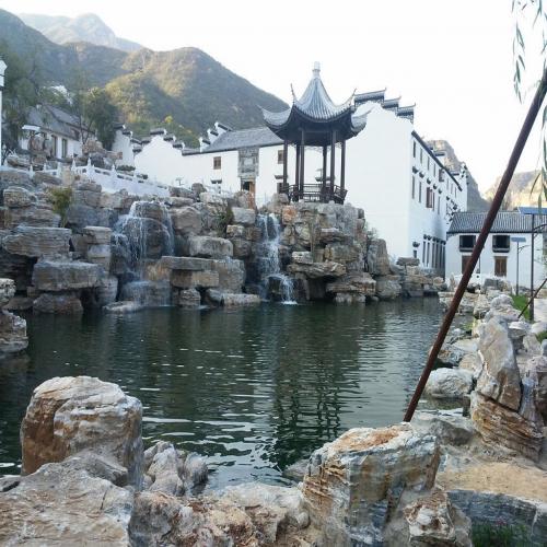 千层石假山水景